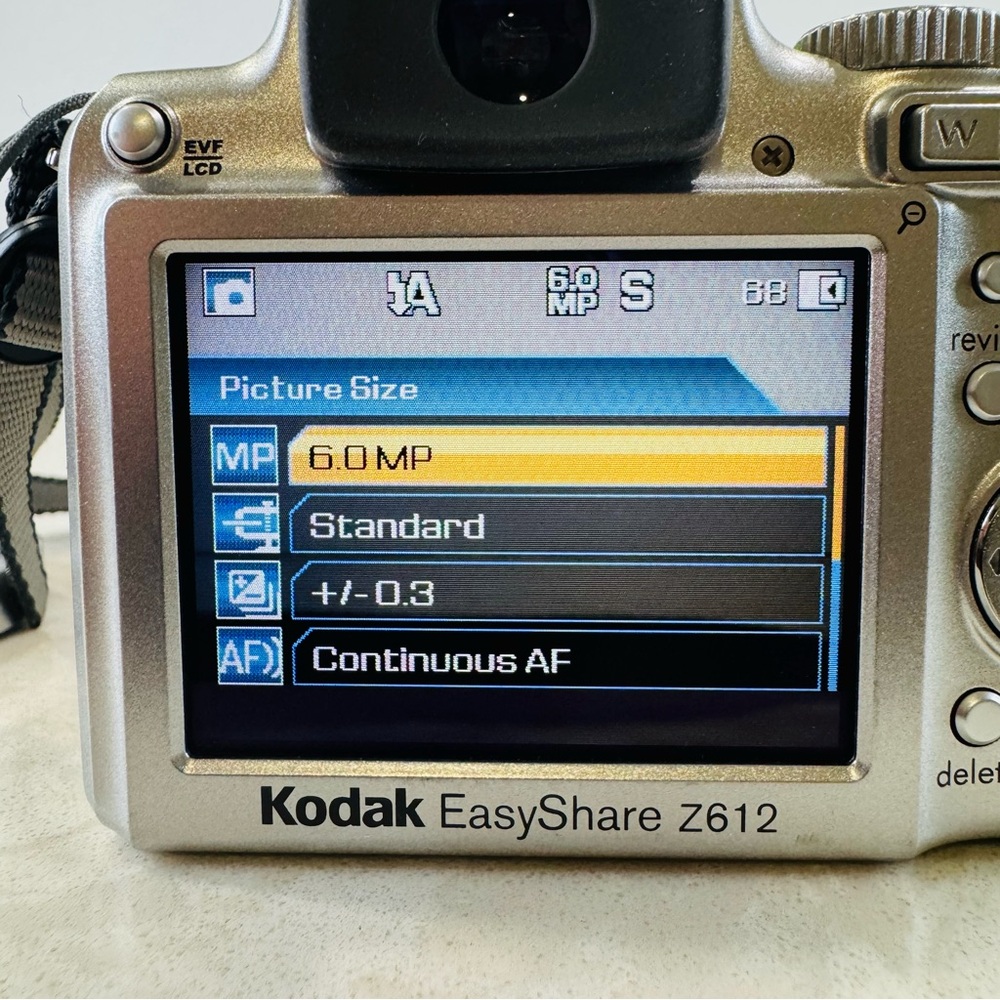 Kodak EasyShare Z612 Digital Camera 12x Opt Zoom 6.1MP New Battery Tested Works - Picture 8 of 16